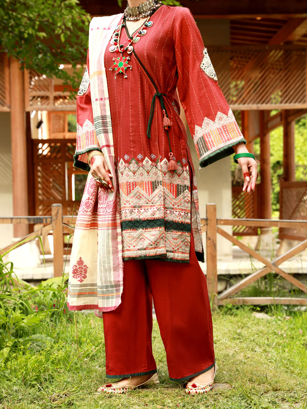 MAROON LAWN 3PC STITCHED | ALP-3PS-US-1388/S FB-1388A