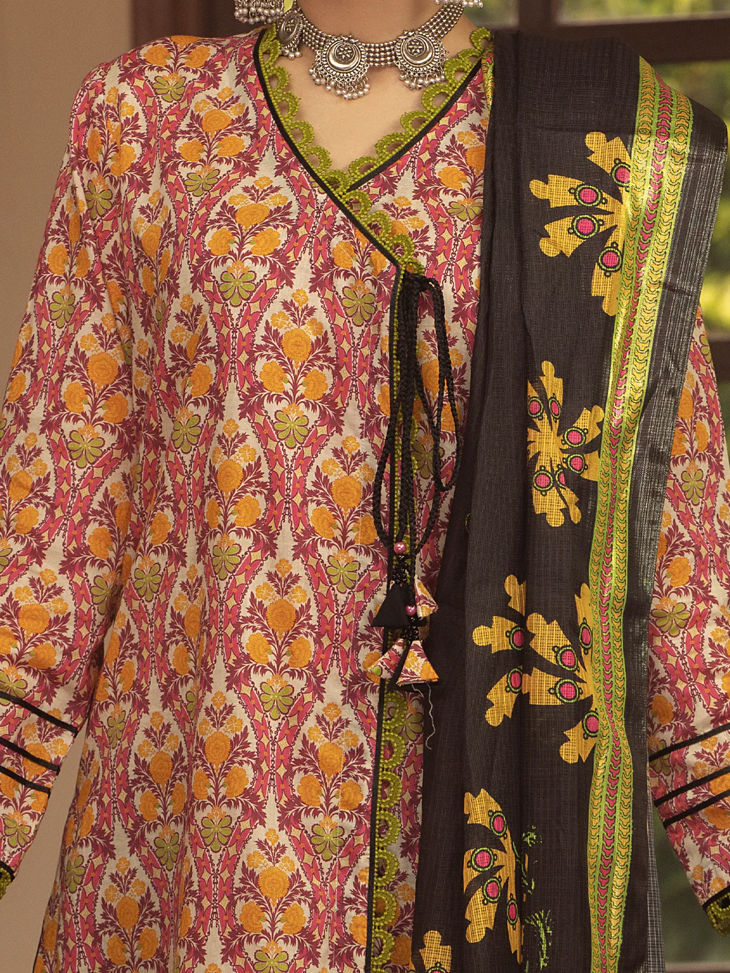 MULTICOLOR LAWN 3PC STITCHED | ALP-3PS-US-1423/S FB-1423A - Image 3