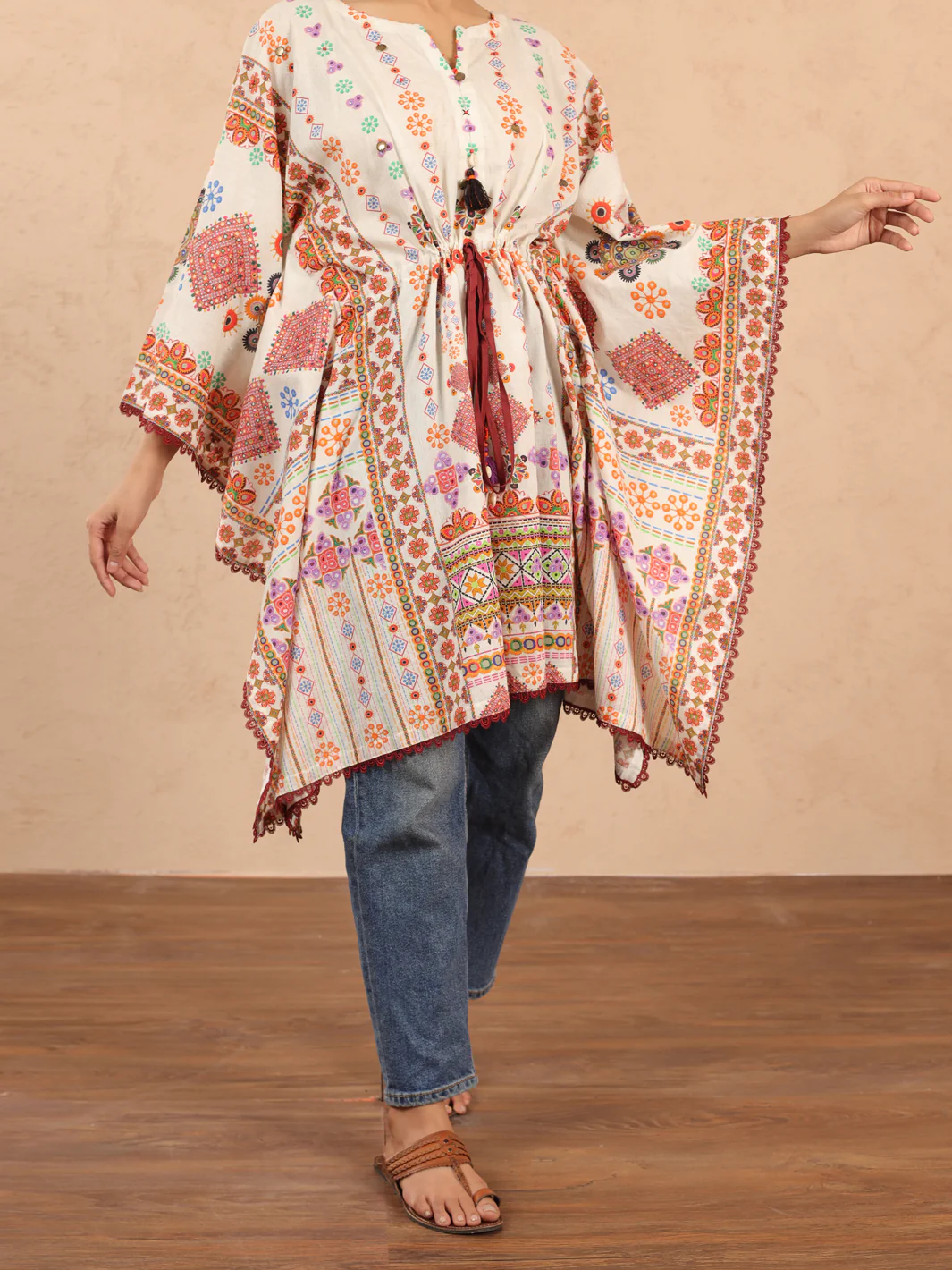 OFF WHITE CAMBRIC KURTI | ALP-LK-1983/FB-1983A