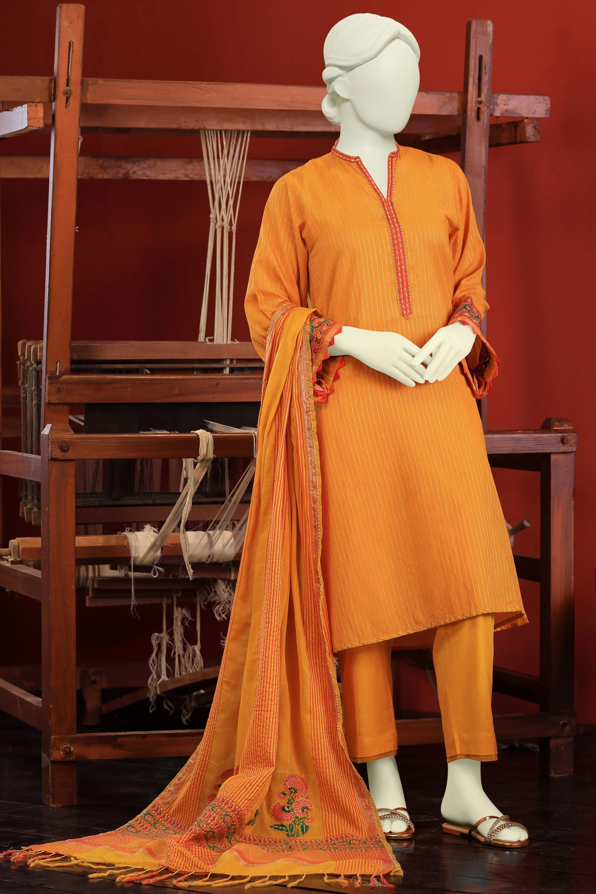 YELLOW JACQUARD KURTI | CCW-1PS-S-US-22-208 MUGHAL BOOTI-02
