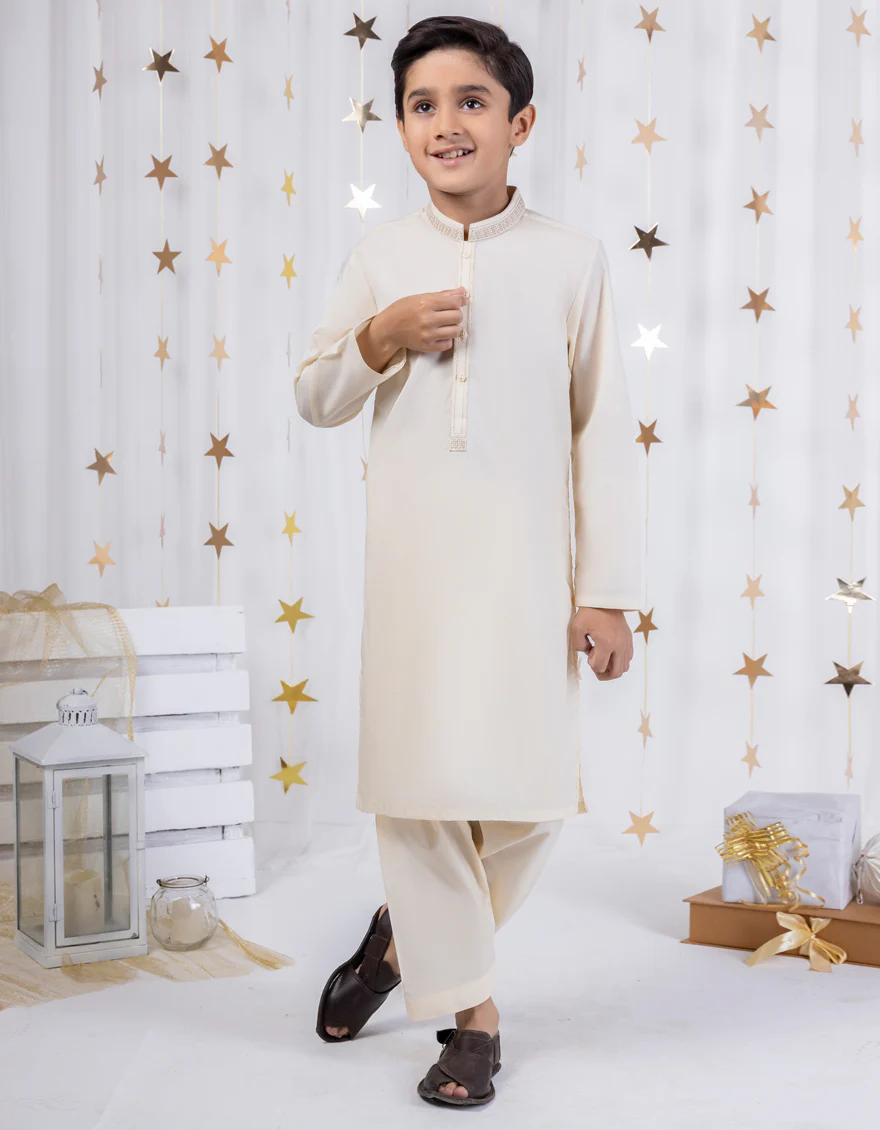 WHITE CVC KAMEEZ SHALWAR | JCKS-S-39046/S24/JJ8743-SF