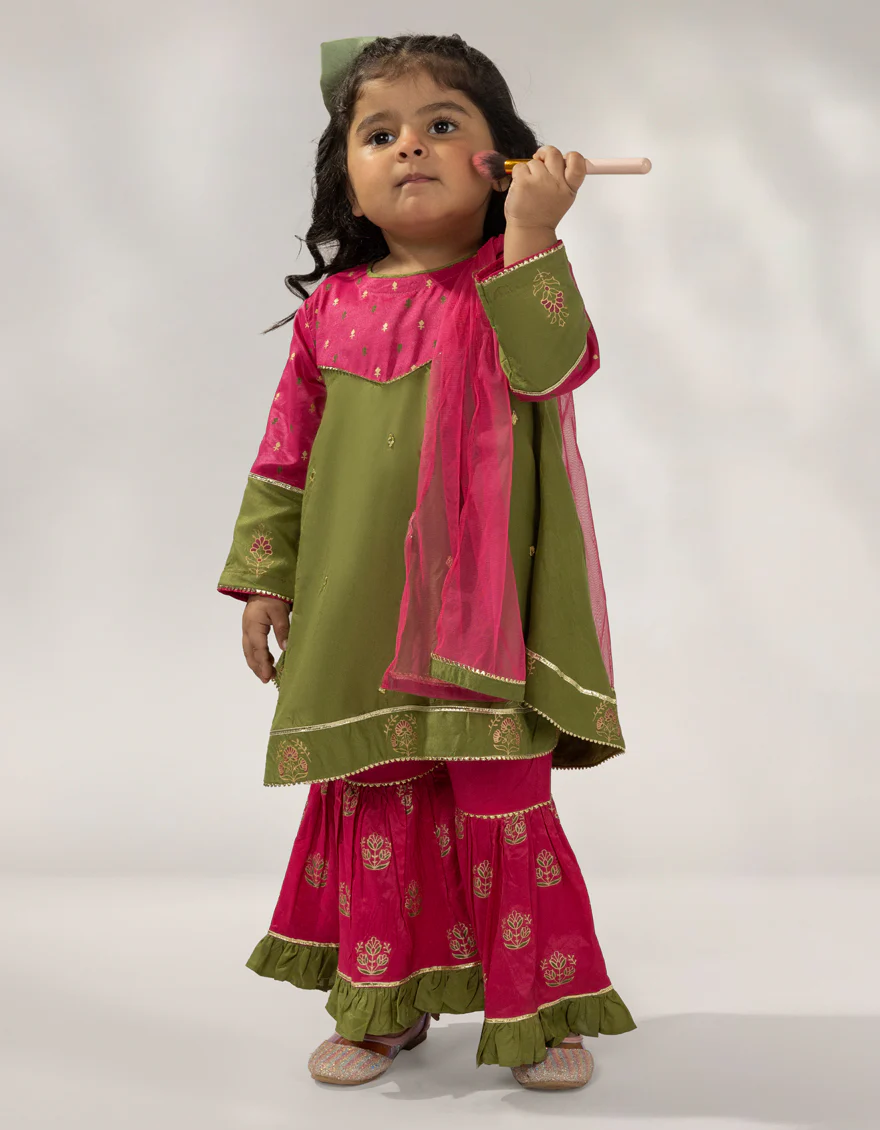 GREEN SILK 3PC STITCHED | JGK-W-JIF-25-1720 FB/IRIS-02