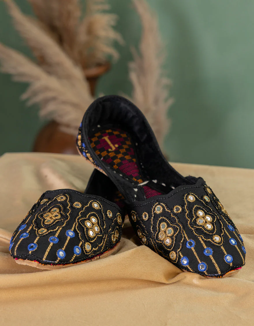 BLACK SILK KHUSSA | JJ-LKH-25-356 FB/WOVEN BEAUTY-2