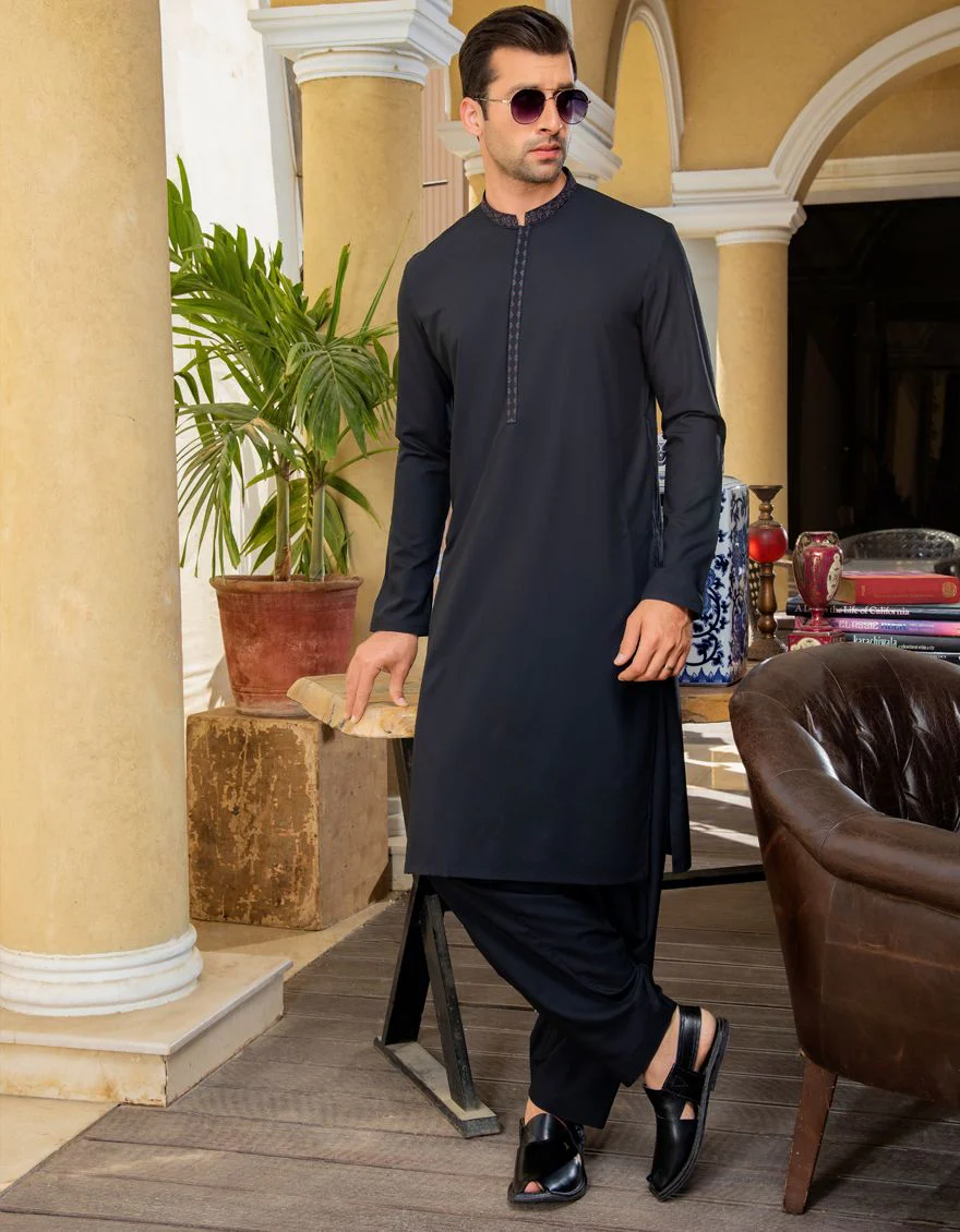 BLACK KAMEEZ SHALWAR | JJKS-S-US-31171/S21/JJ7255
