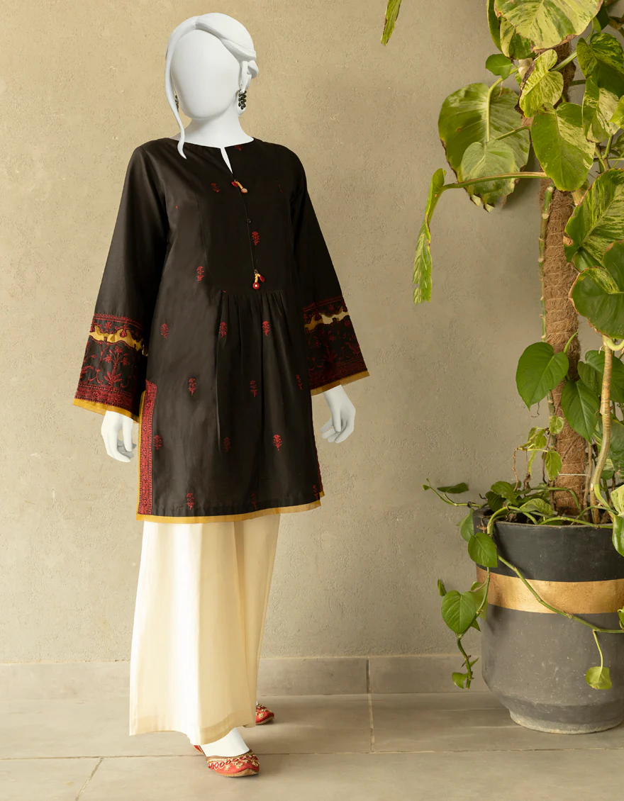 BLACK LAWN KURTI | JJLK-S-JSS-US-22-337 FB/MUGHAL BEAUTY