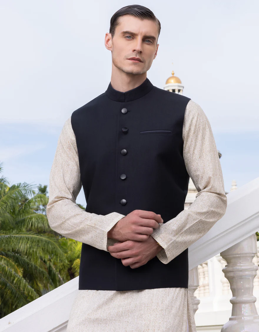 BLACK WAISTCOAT | JJVC-A-US-45015/S23/JJ8741-CL