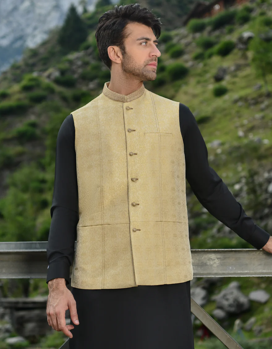 GOLD JAMAWAR WAISTCOAT | JJVC-US-44118/S22/JJ7063-FL