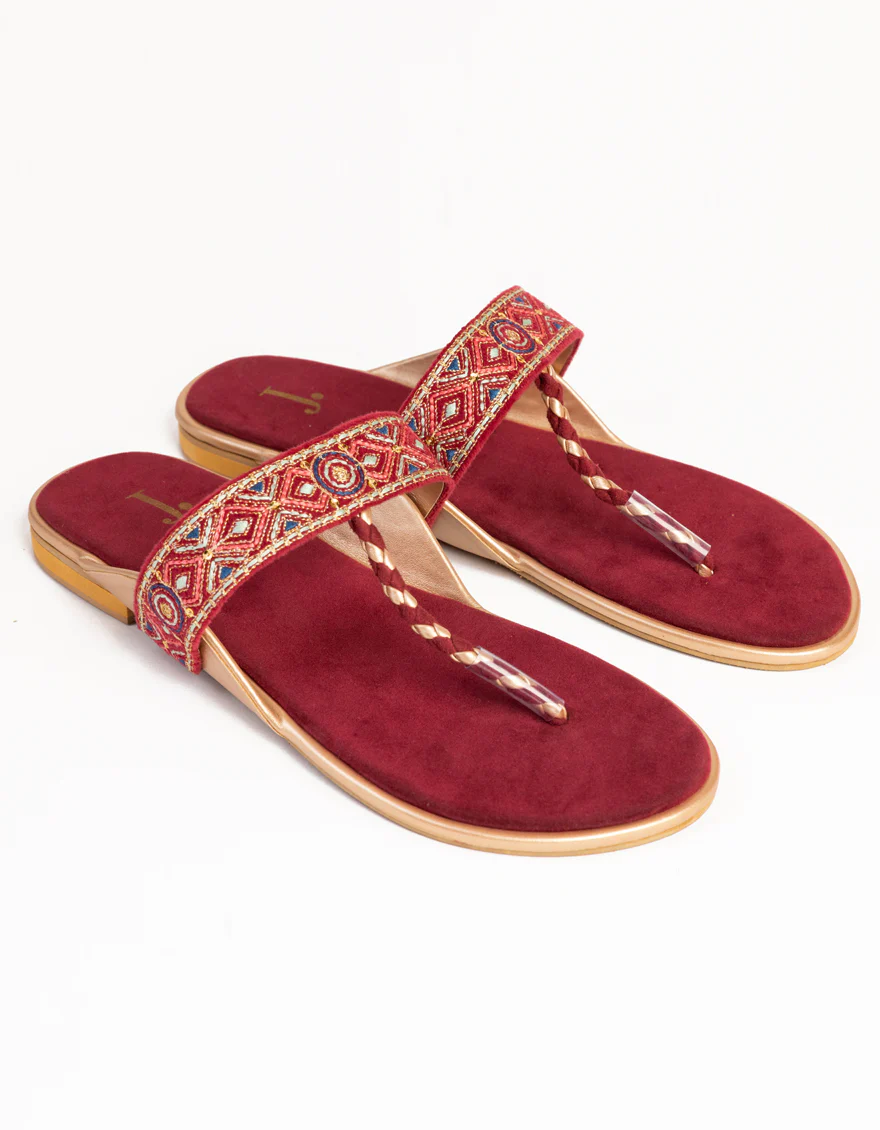 RED SUEDE CHAPPAL | JLFWC-25-1285 FB/RANGREZA-1