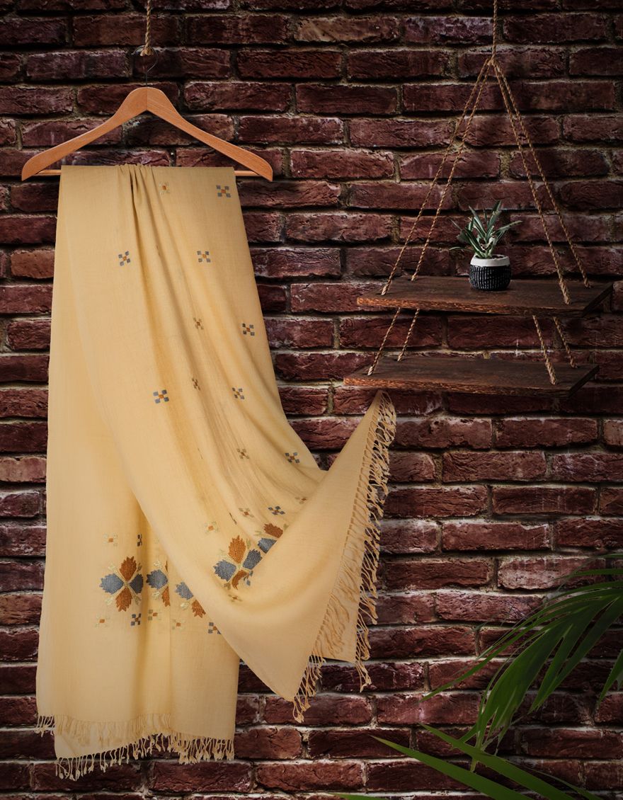 BLACK GRAPE SHAWL | JSH-SHW-US-21-0009 FB/SWATI WOOL