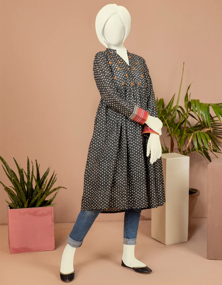 BLACK LAWN KURTI | JYGK-S-JWT-US-22-4006 FB/DAYE