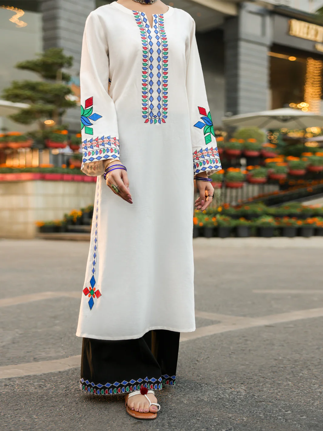 WHITE LAWN KURTI | AL-LK-1168/FB-1168A - Image 5