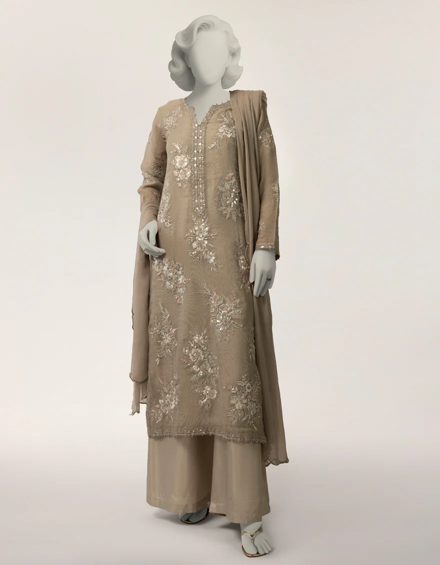 GREY KHADDI 3PC STITCHED | JJPW-S-JPS-26-4004 FB/DANEEN-02